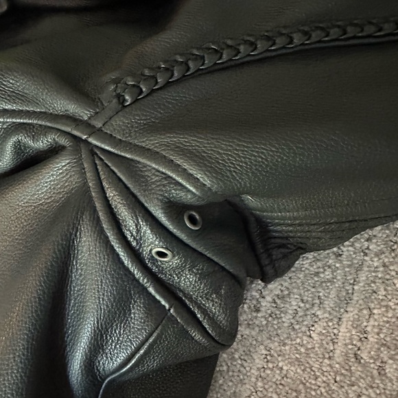 First Classic Leather Gear Women's Black Leather Jacket - Picture 11 of 16